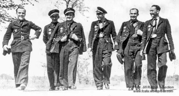 A group of Czechoslovak airmen during training in France, Josef Bernat third from the left